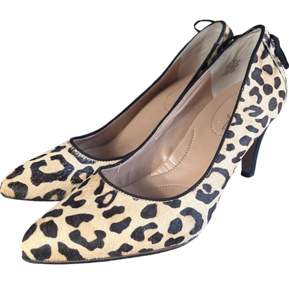 Amelia Grace Leopard Print Calf Hair Bow Heels size 8.5